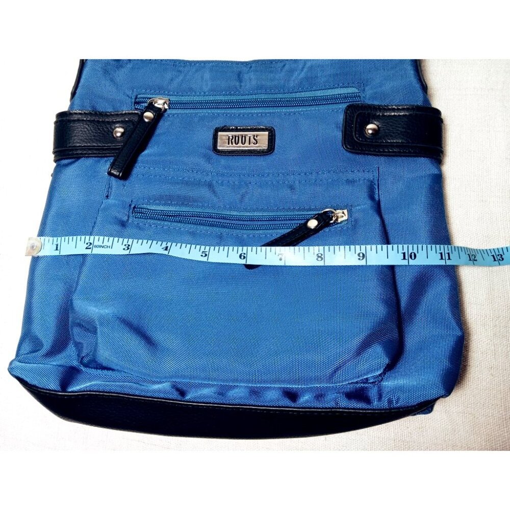 Roots crossbody bag, Almost new! - Picture 11 of 13